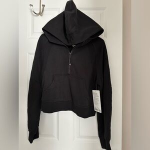 NWT black lululemon scuba hoodie XS/S
